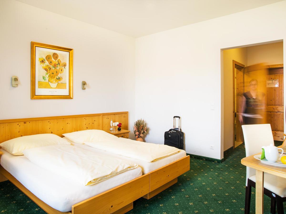 Landhof Steinbaeck Hotel Sankt Stefan ob Stainz Exterior photo